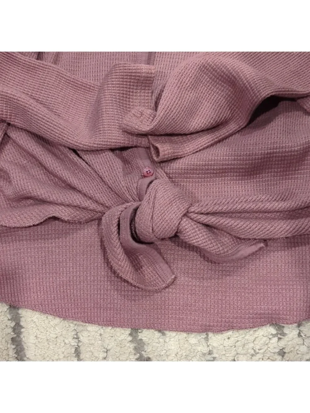 Aritzia Babaton vneck front tie button up long sleeve waffle top dusty rose